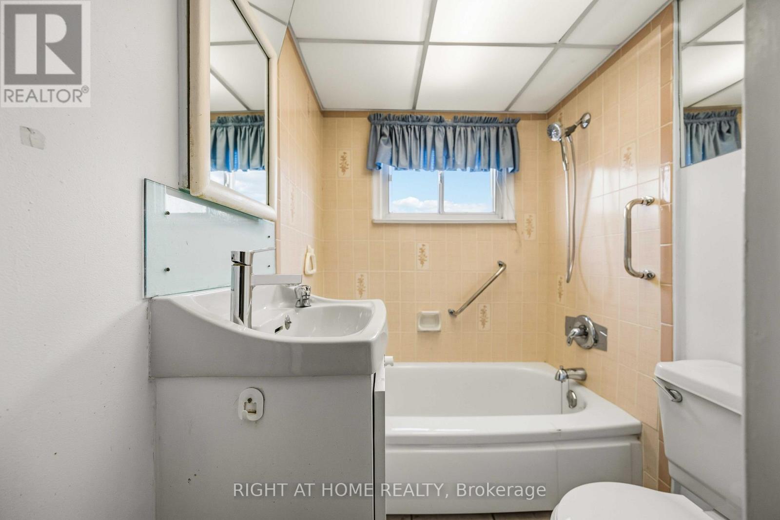 9 Bergen Road, Toronto, Ontario  M1P 1R8 - Photo 20 - E12704406