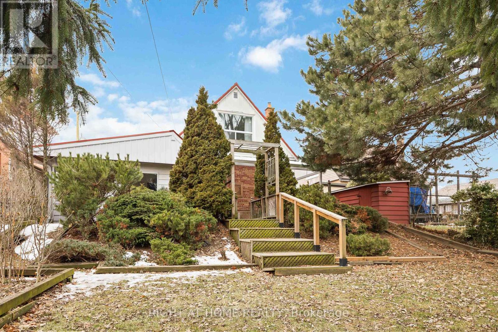 9 Bergen Road, Toronto, Ontario  M1P 1R8 - Photo 35 - E12704406