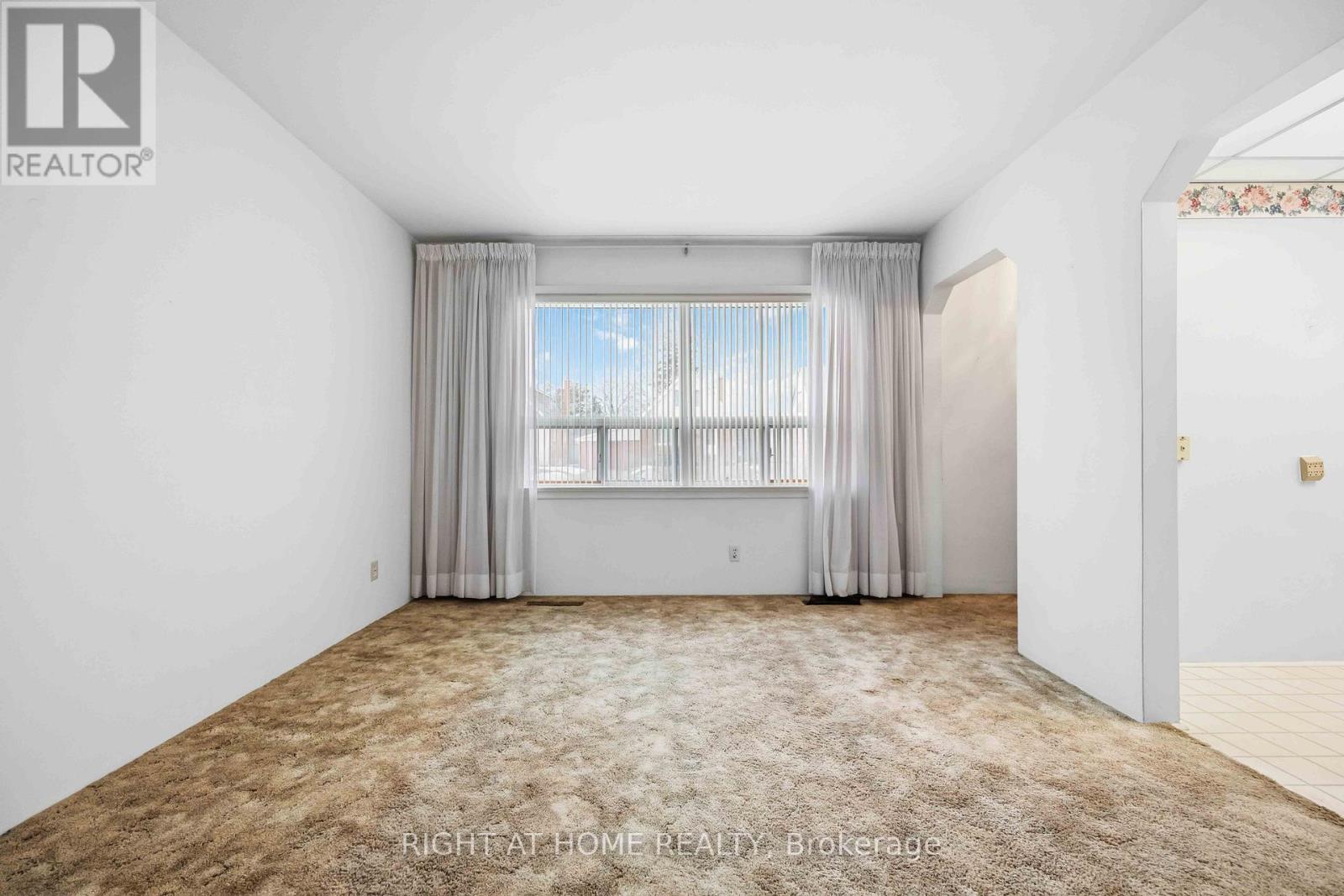 9 Bergen Road, Toronto, Ontario  M1P 1R8 - Photo 8 - E12704406