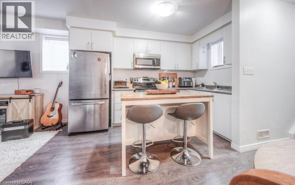 388 Old Huron Road Unit# D, Kitchener, Ontario  N2R 0J5 - Photo 12 - 40799031