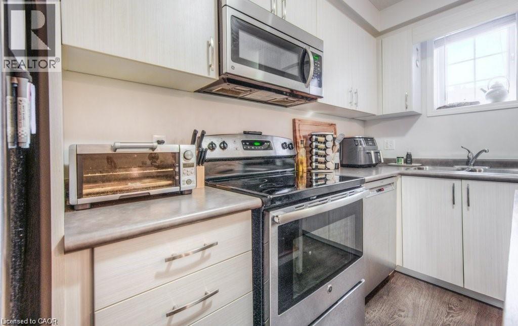 388 Old Huron Road Unit# D, Kitchener, Ontario  N2R 0J5 - Photo 15 - 40799031