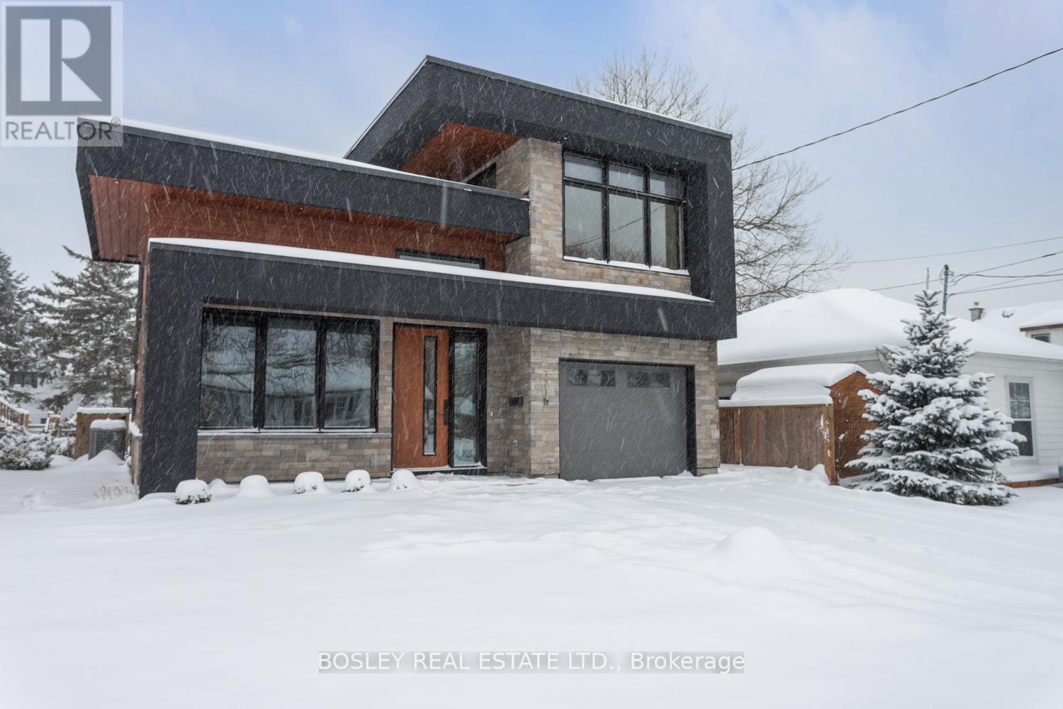 271b Tweed Street, Cobourg, Ontario  K9A 2R8 - Photo 2 - X12704508