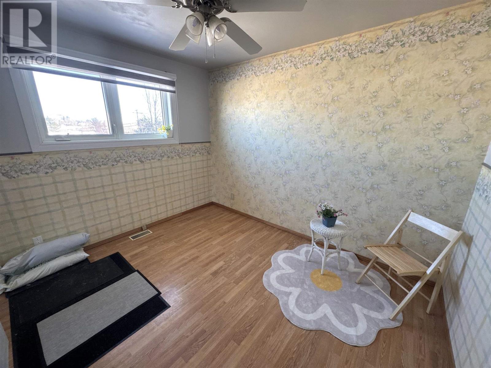 9 Axmith Ave, Elliot Lake, Ontario  P5A 1B5 - Photo 14 - SM260123