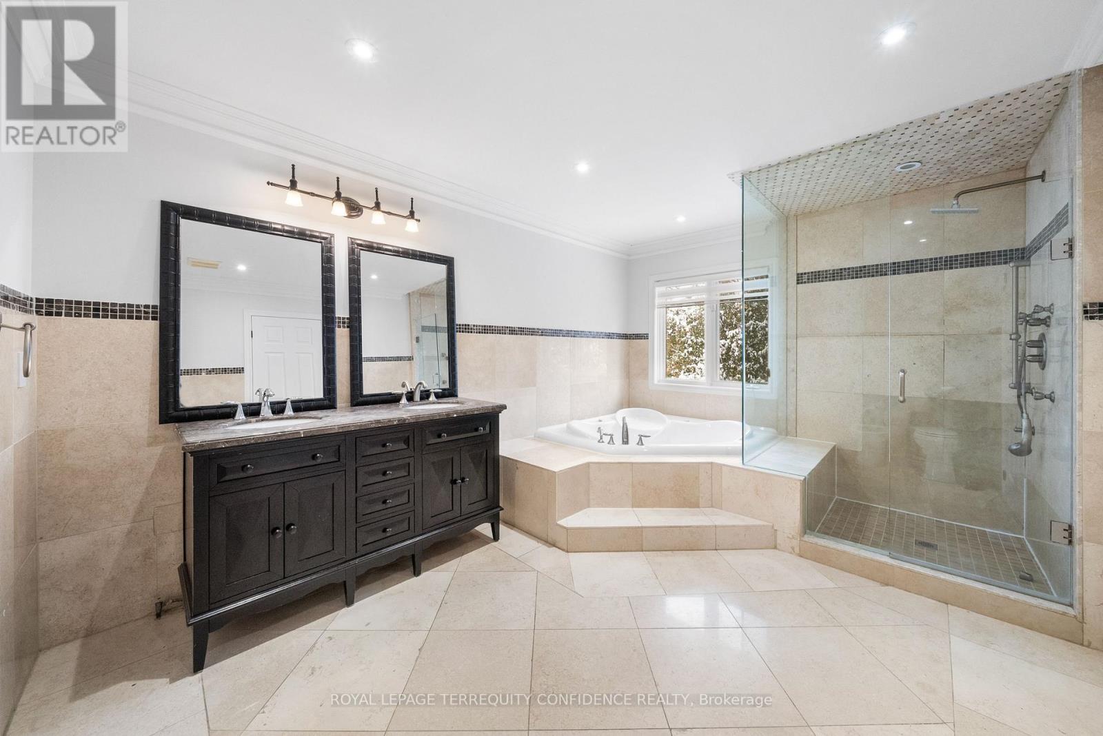 366 Hounslow Avenue, Toronto, Ontario  M2R 1H6 - Photo 20 - C12704500