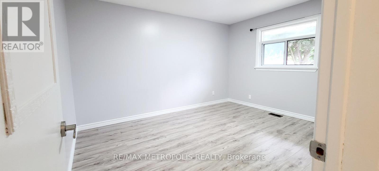 Main - 112 Brantwood Drive, Toronto, Ontario  M1H 2G8 - Photo 7 - E12704434