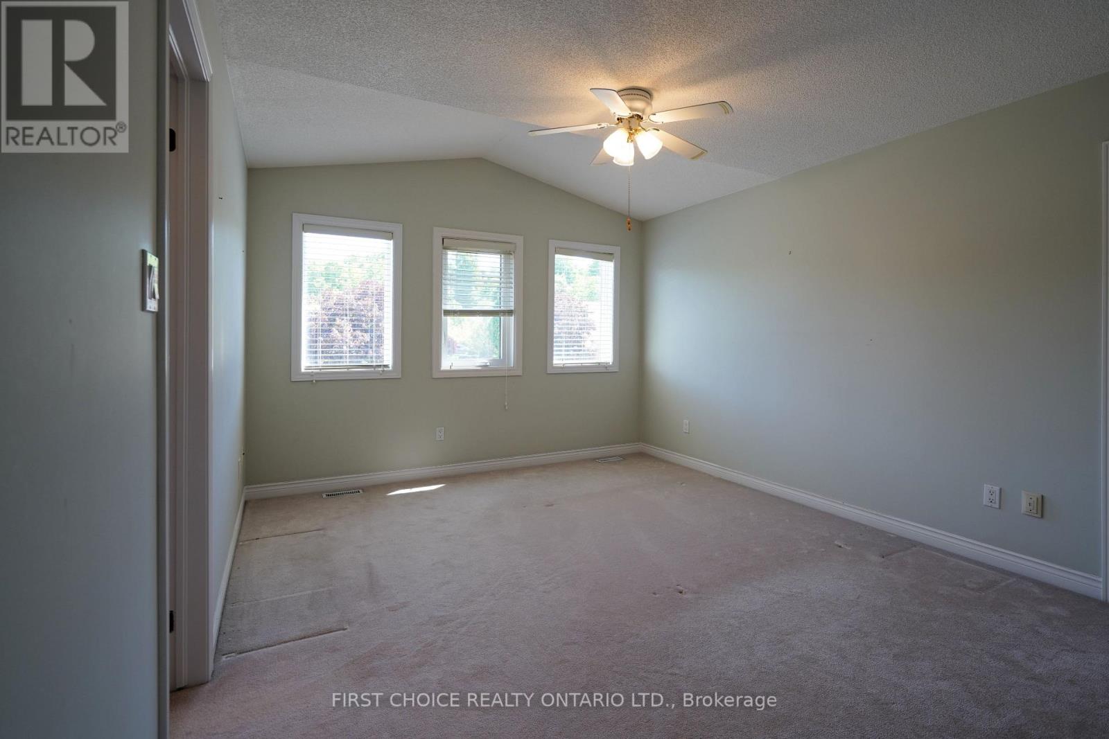 6 Forest Link Court, New Tecumseth, Ontario  L9R 2A1 - Photo 16 - N12704288