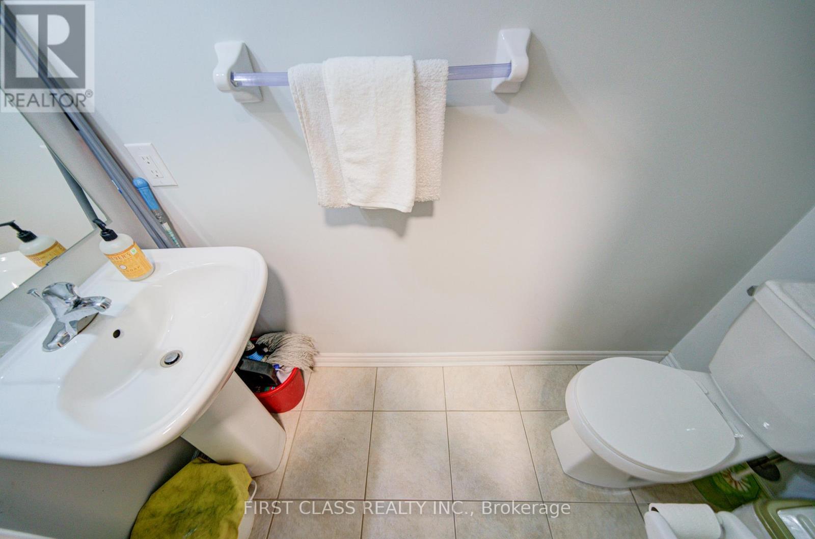 322 Delray Drive, Markham, Ontario  L6E 0R2 - Photo 27 - N12704334