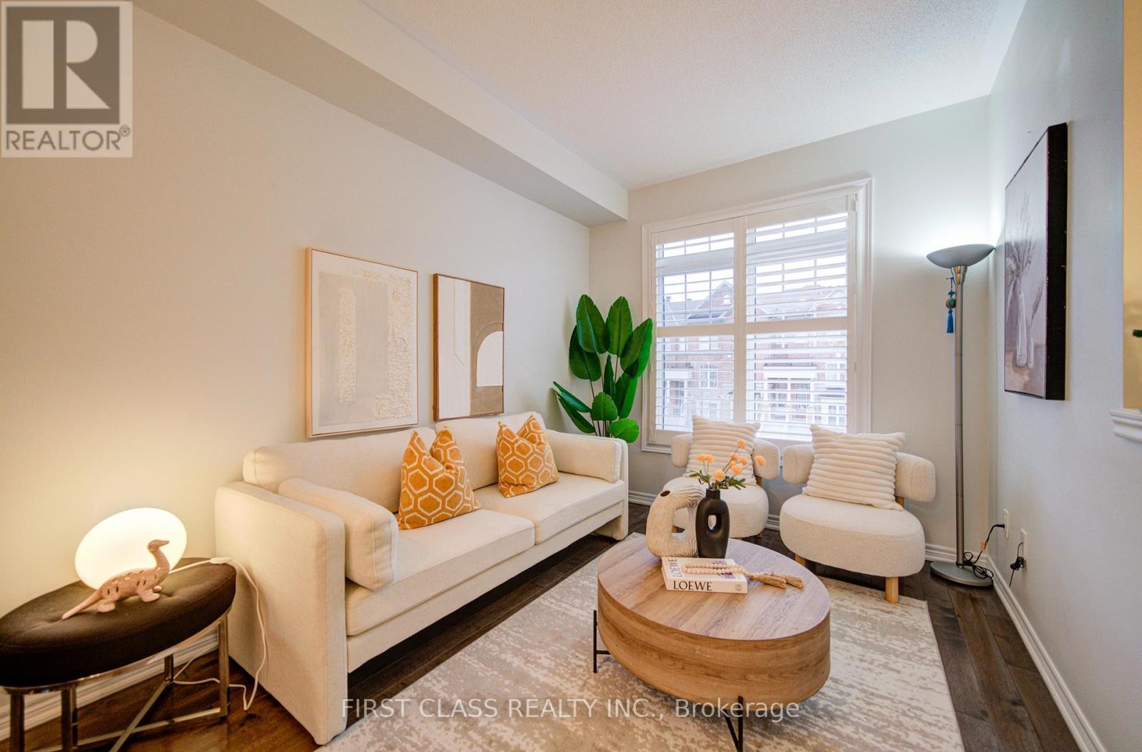 322 Delray Drive, Markham, Ontario  L6E 0R2 - Photo 3 - N12704334