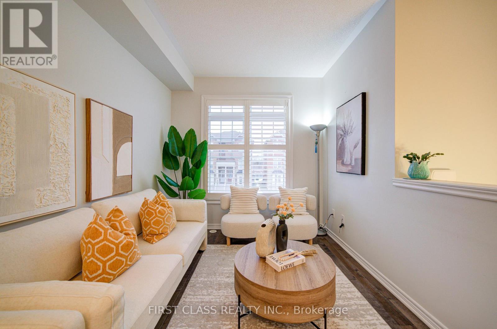 322 Delray Drive, Markham, Ontario  L6E 0R2 - Photo 4 - N12704334