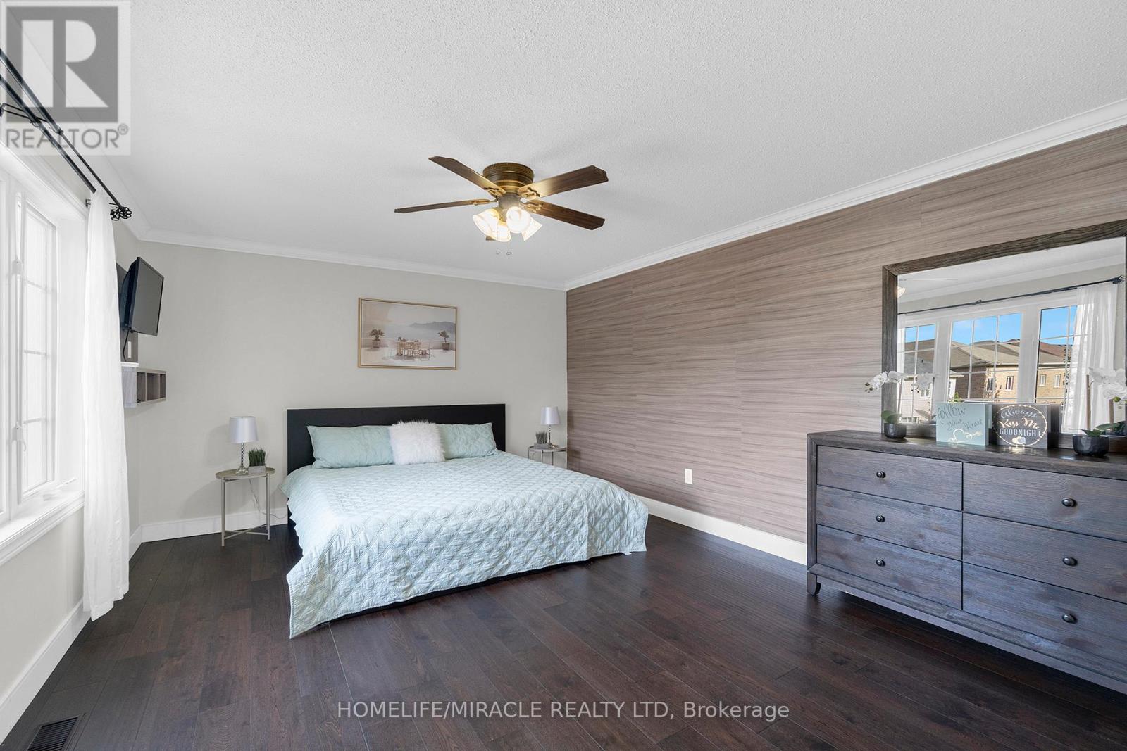 129 Vipond Way, Bradford West Gwillimbury, Ontario  L3Z 0G7 - Photo 28 - N12704352