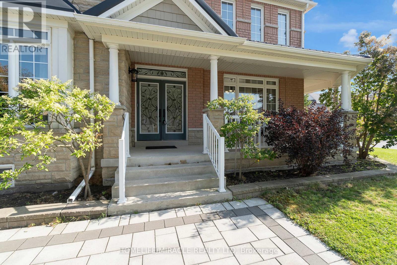 129 Vipond Way, Bradford West Gwillimbury, Ontario  L3Z 0G7 - Photo 6 - N12704352