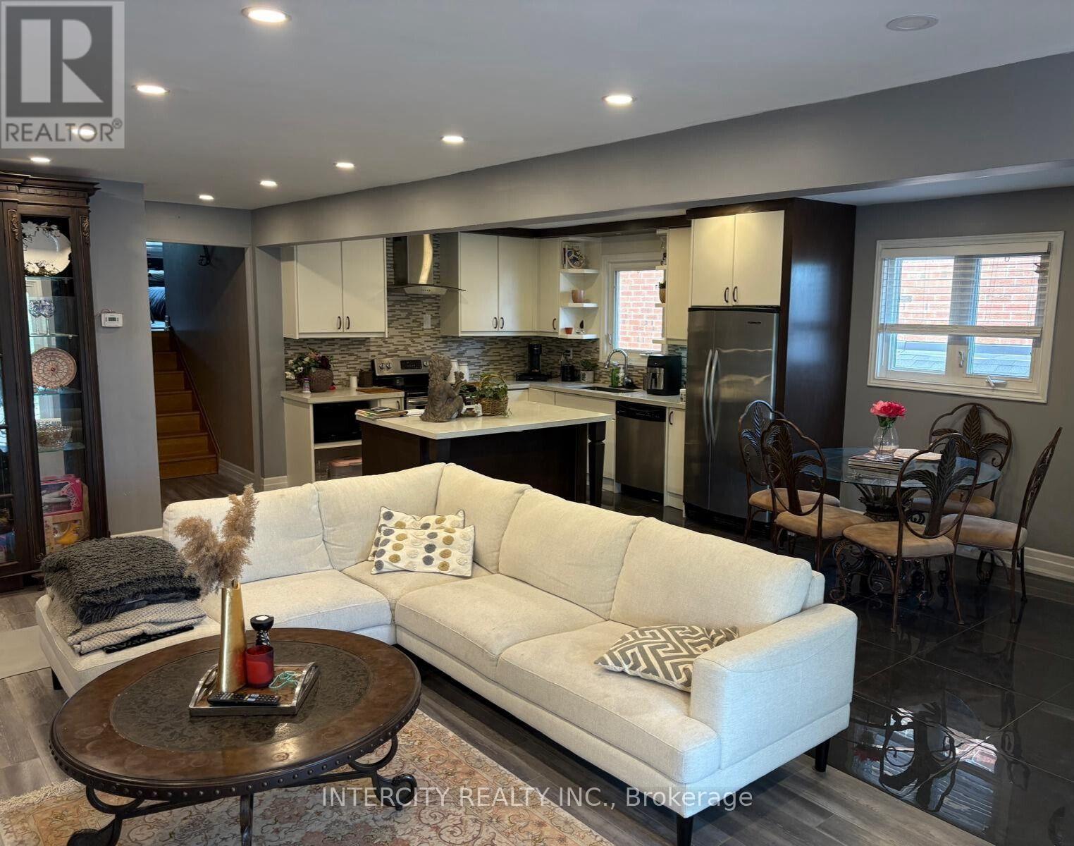 183 Misty Meadow Drive, Vaughan, Ontario  L4L 3V6 - Photo 5 - N12704430