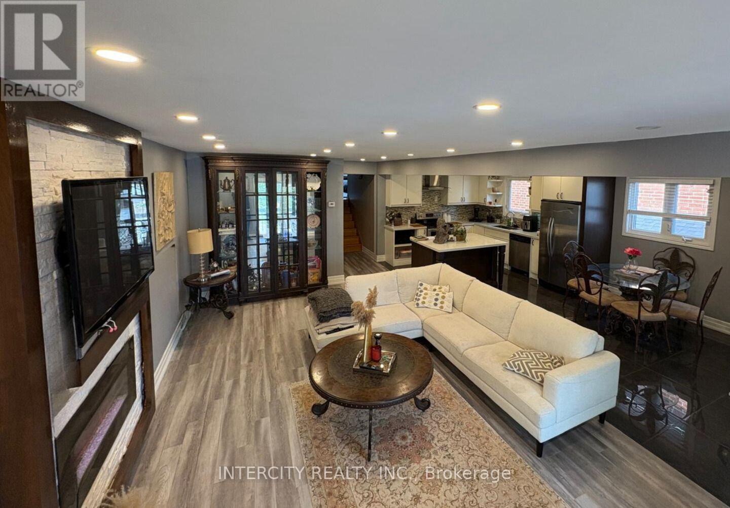 183 Misty Meadow Drive, Vaughan, Ontario  L4L 3V6 - Photo 6 - N12704430