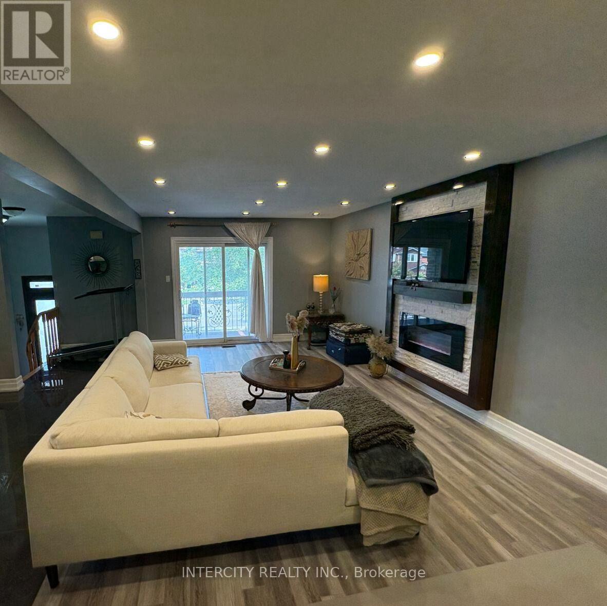 183 Misty Meadow Drive, Vaughan, Ontario  L4L 3V6 - Photo 7 - N12704430