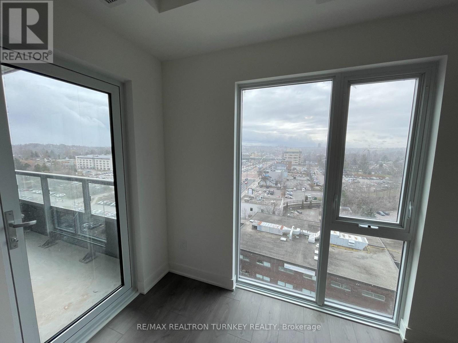 1001 - 705 Davis Drive, Newmarket, Ontario  L3Y 2R2 - Photo 18 - N12704512