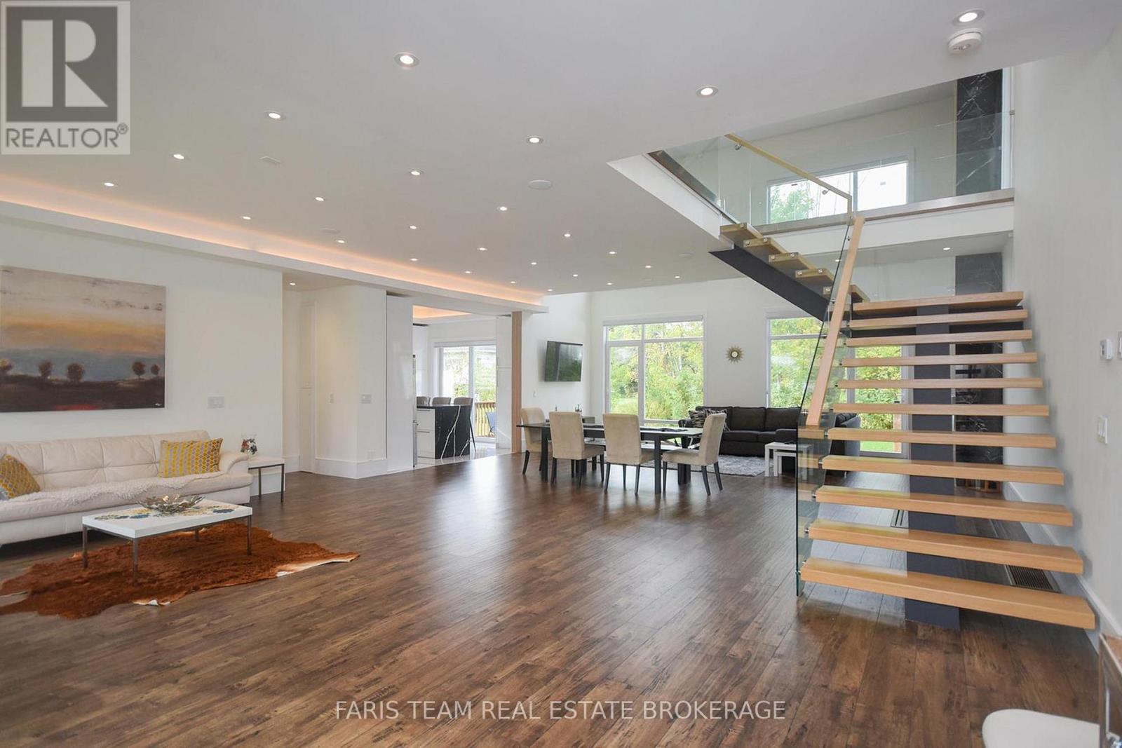 56 Sallows Drive, Tay, Ontario  L0K 2A0 - Photo 6 - S12704304