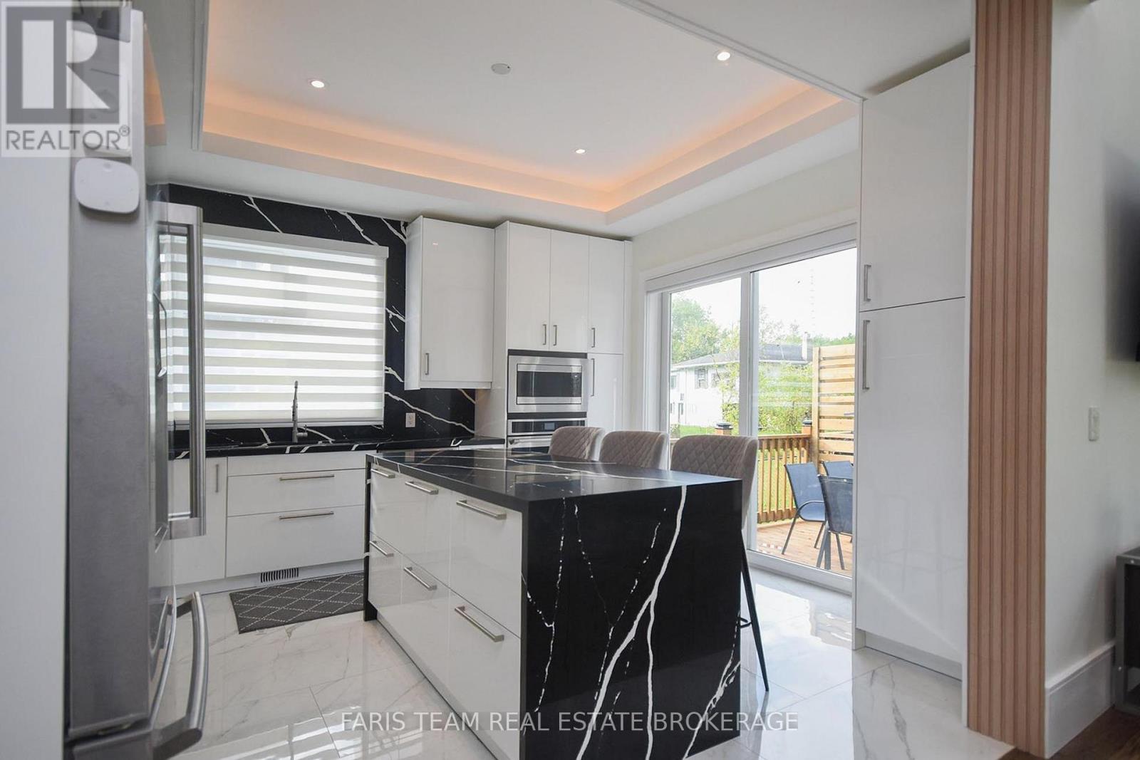 56 Sallows Drive, Tay, Ontario  L0K 2A0 - Photo 7 - S12704304