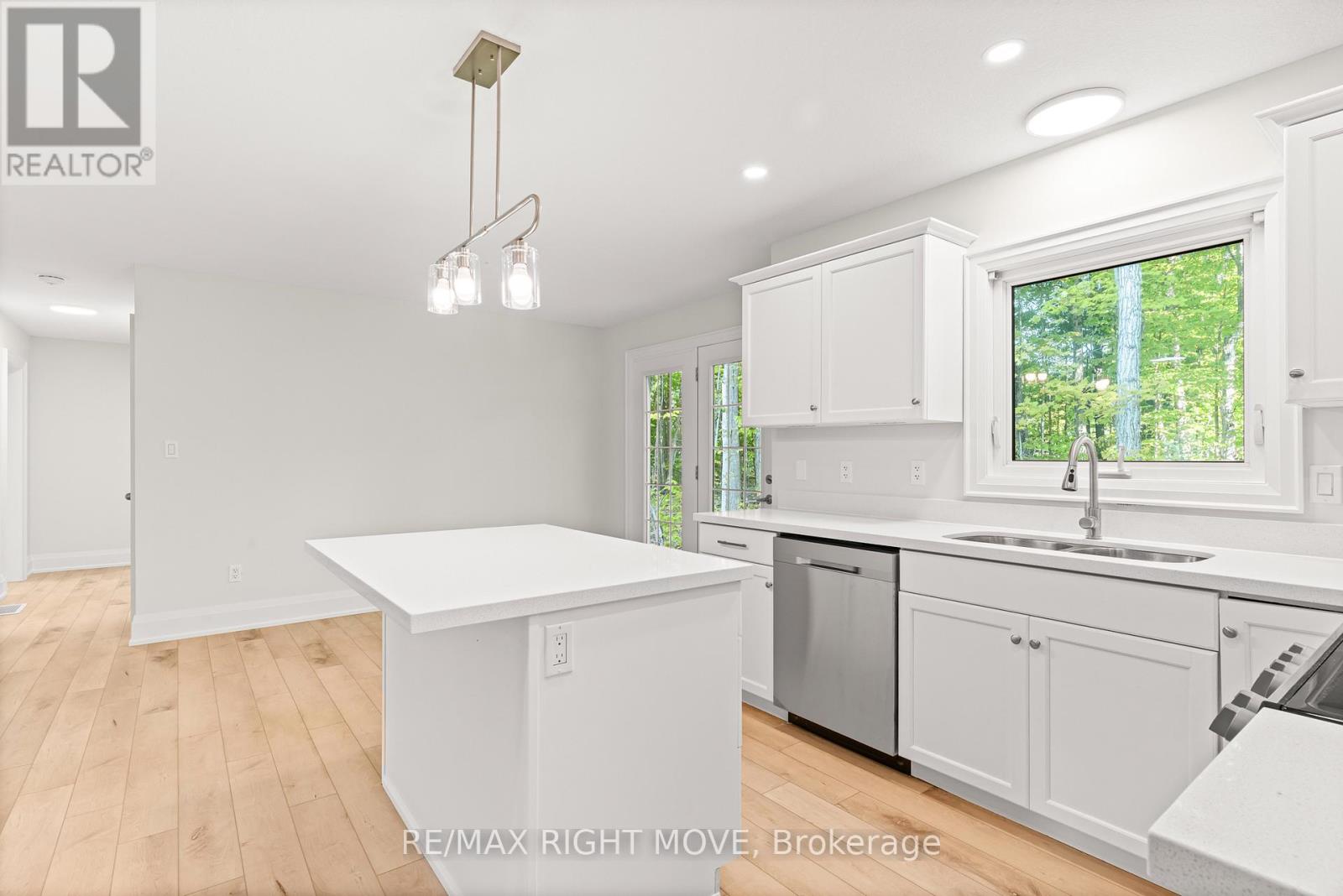 1 Ojibway Court, Tiny, Ontario  L9M 0B2 - Photo 19 - S12704360