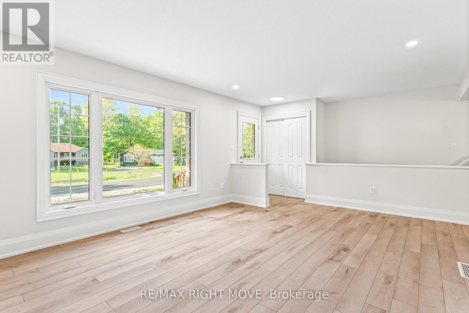 1 Ojibway Court, Tiny, Ontario  L9M 0B2 - Photo 9 - S12704360