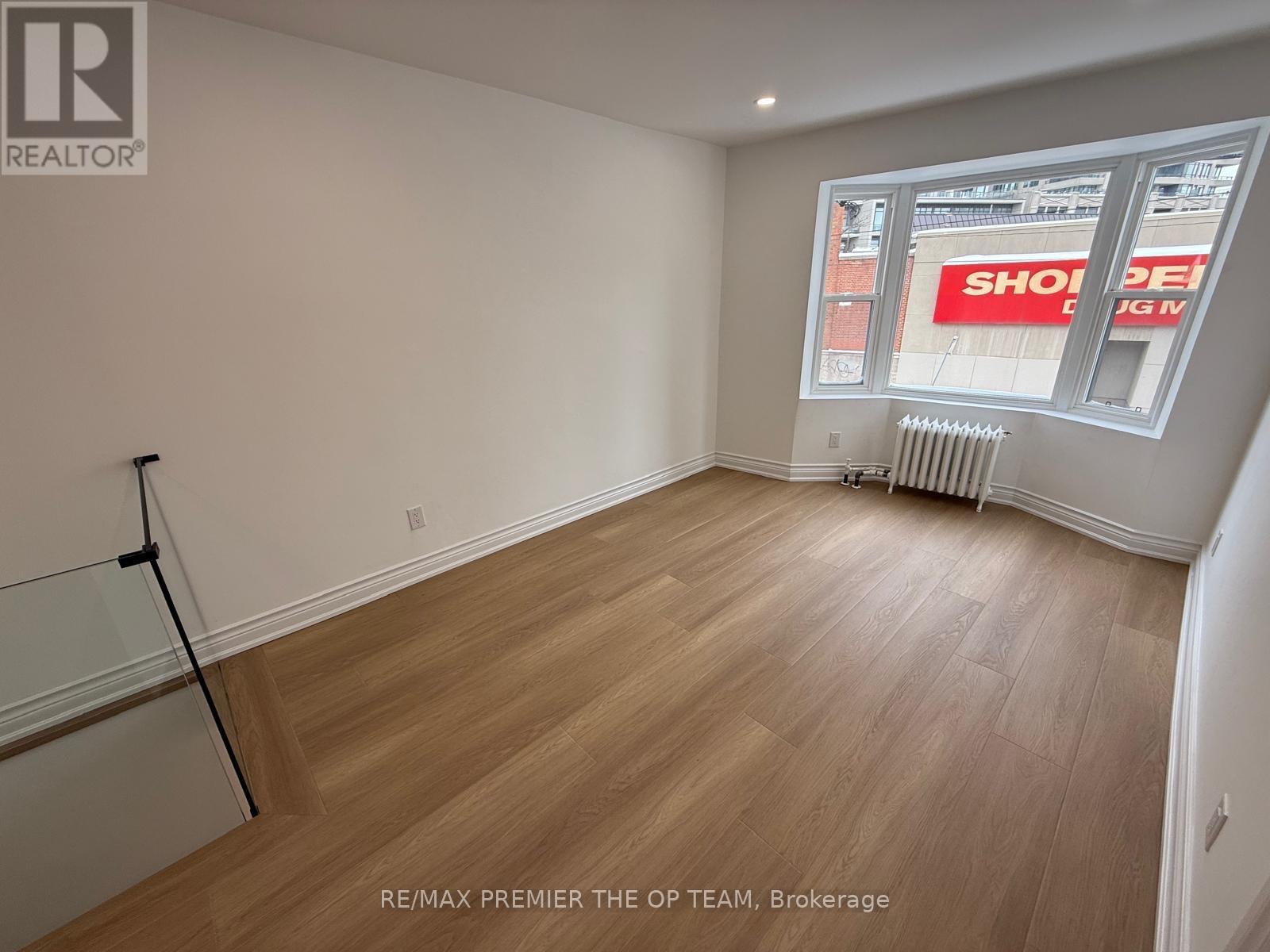 Upper Level - 54 Vaughan Road, Toronto, Ontario  M6G 2N4 - Photo 9 - C12687388