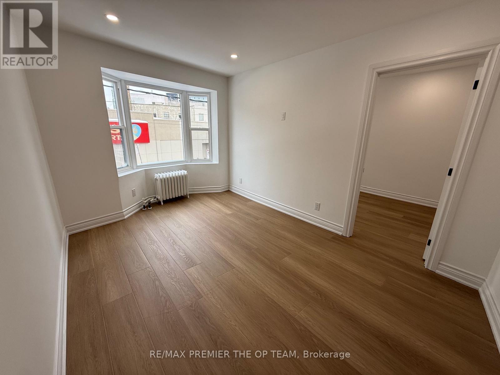 Upper Level - 54 Vaughan Road, Toronto, Ontario  M6G 2N4 - Photo 13 - C12687388