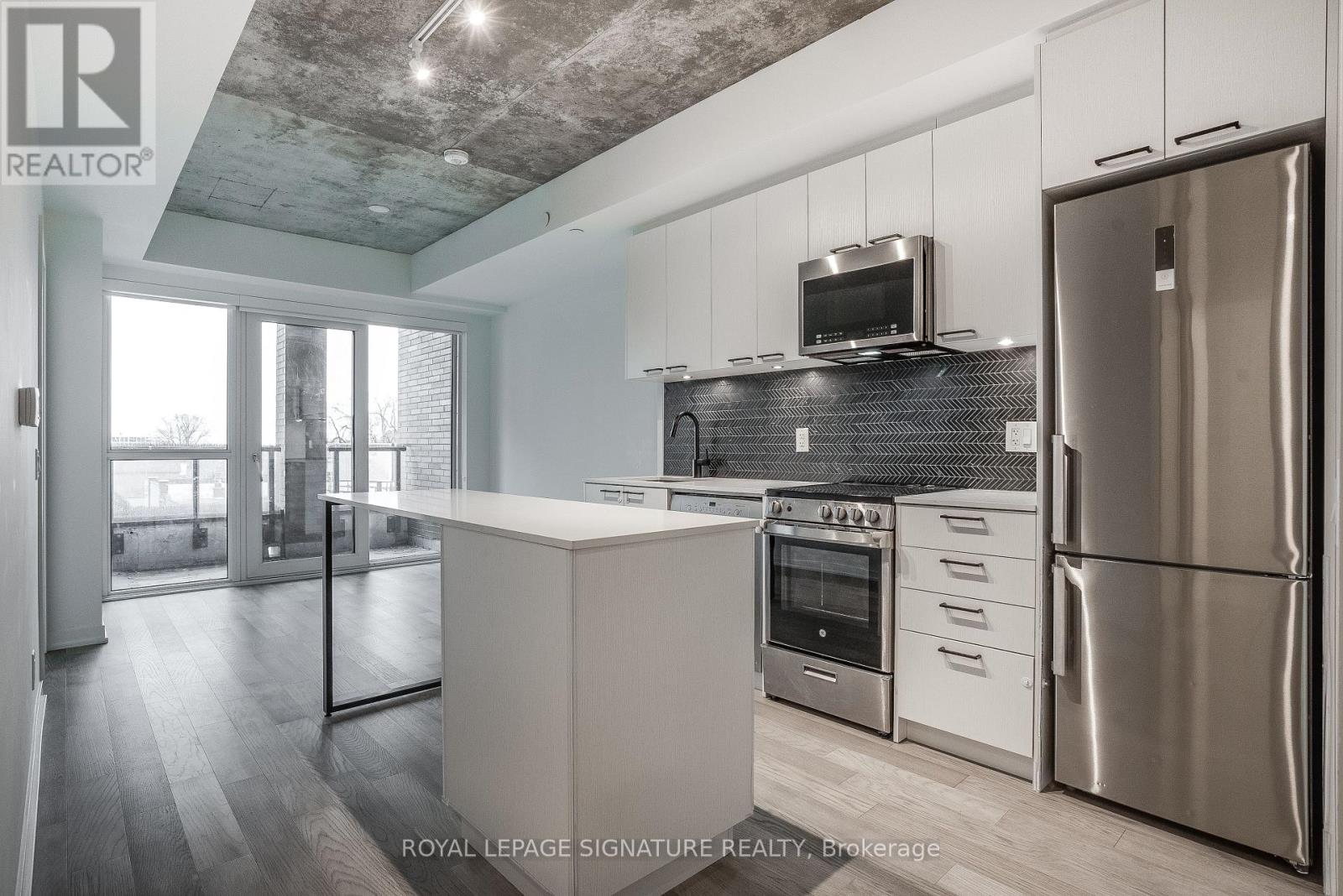 416 - 1808 St Clair Avenue W, Toronto, Ontario  M6N 0C1 - Photo 3 - W12665980