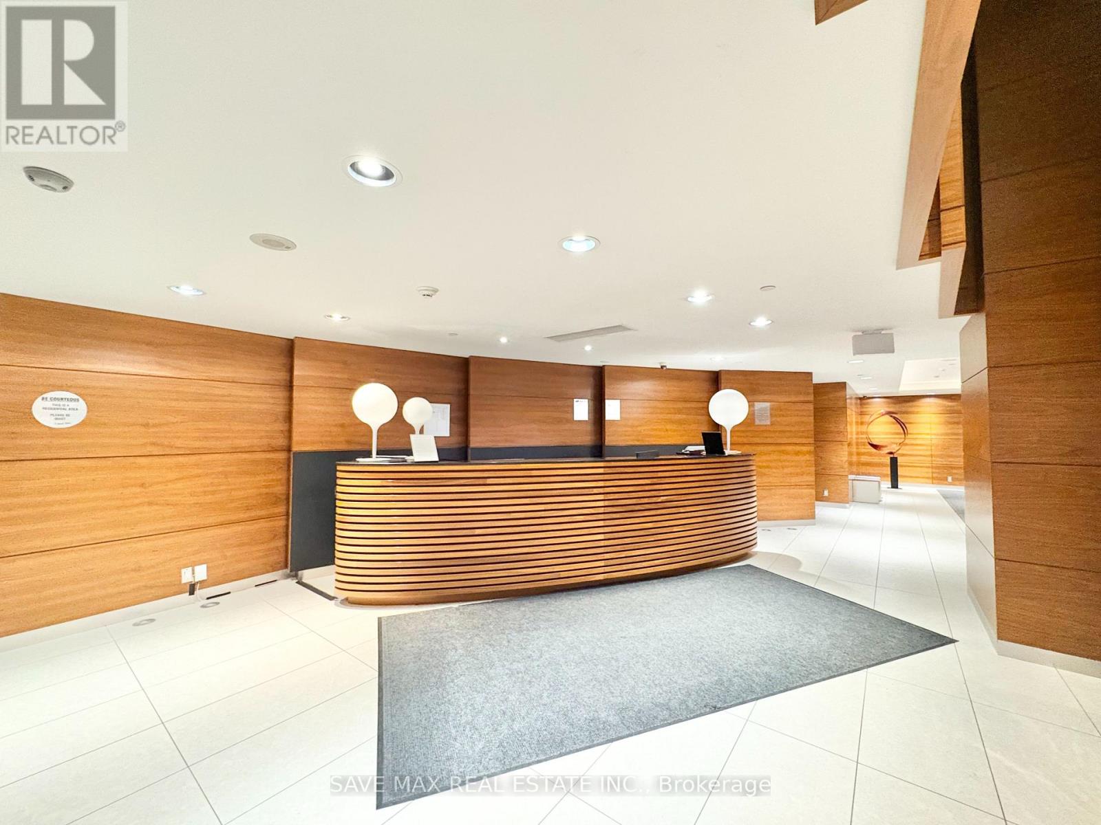 3305 - 5 VALHALLA INN ROAD, Toronto, Ontario