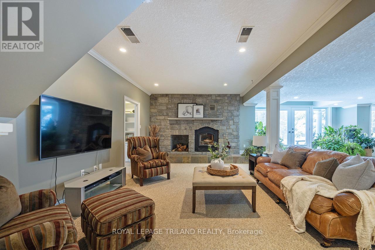 9389 Elviage Drive, London South, Ontario  N6K 4R8 - Photo 35 - X12703182