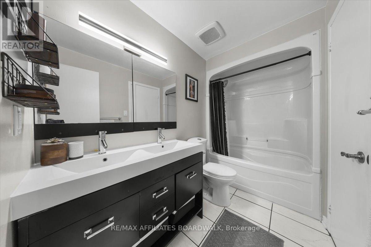 1146 Grenoble Crescent, Ottawa, Ontario  K1C 2C6 - Photo 20 - X12642028