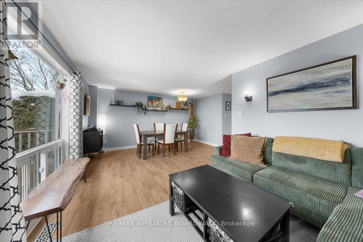 1146 Grenoble Crescent, Ottawa, Ontario  K1C 2C6 - Photo 12 - X12642028