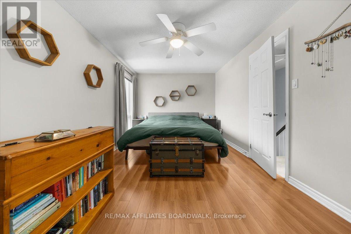 1146 Grenoble Crescent, Ottawa, Ontario  K1C 2C6 - Photo 16 - X12642028