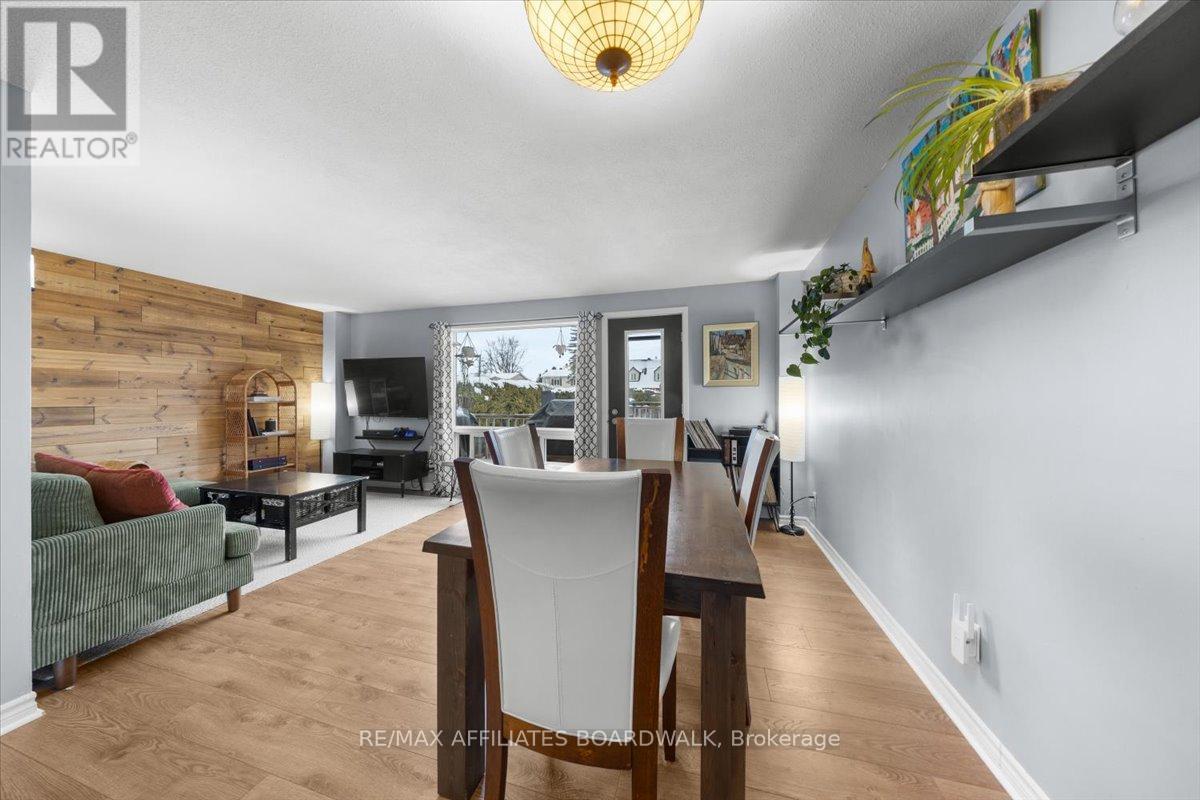 1146 Grenoble Crescent, Ottawa, Ontario  K1C 2C6 - Photo 4 - X12642028