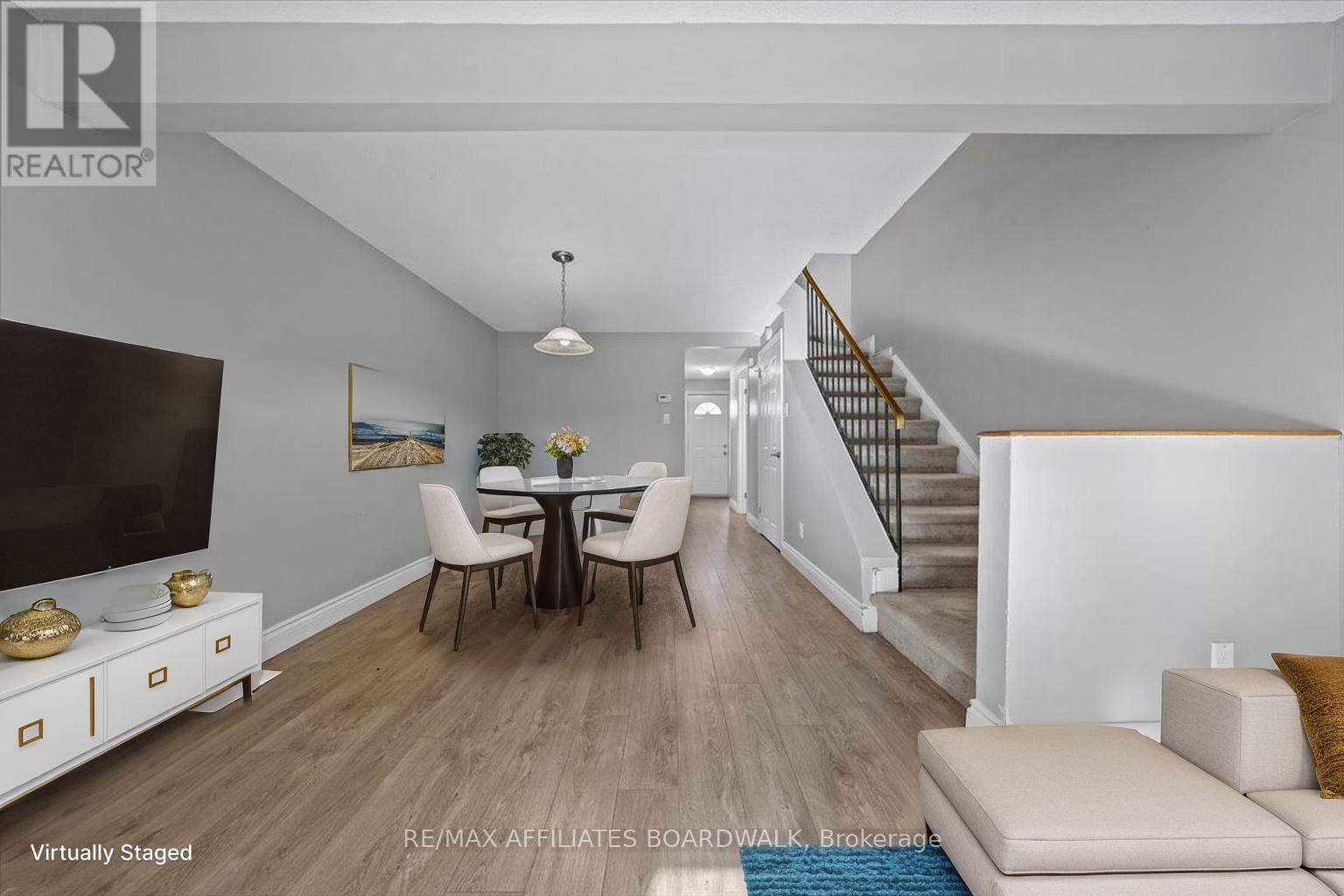 6482 Bilberry Drive W, Ottawa, Ontario  K1C 4N8 - Photo 11 - X12658188