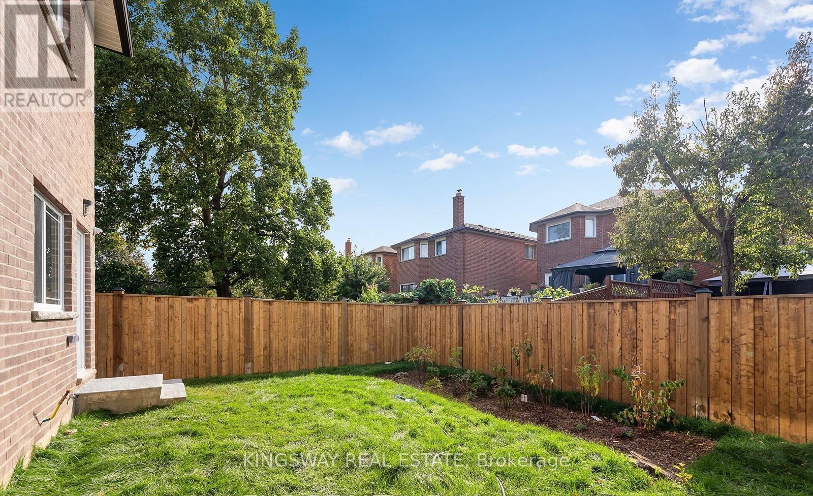 659 Roselaire Trail, Mississauga, Ontario  L5R 3C4 - Photo 42 - W12704282