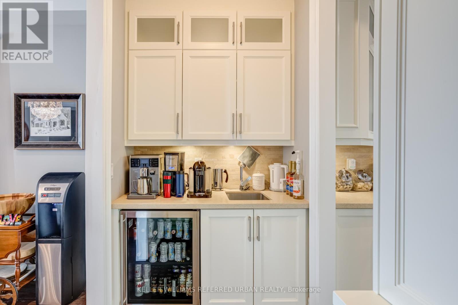 1487 Myron Drive, Mississauga, Ontario  L5E 2N5 - Photo 10 - W12704290