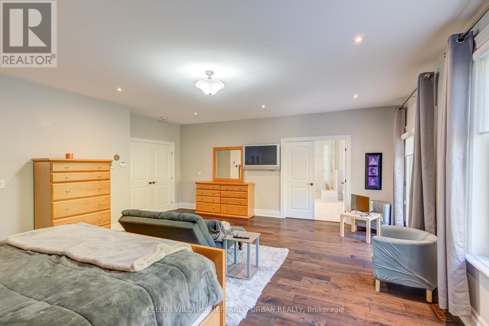 1487 Myron Drive, Mississauga, Ontario  L5E 2N5 - Photo 20 - W12704290