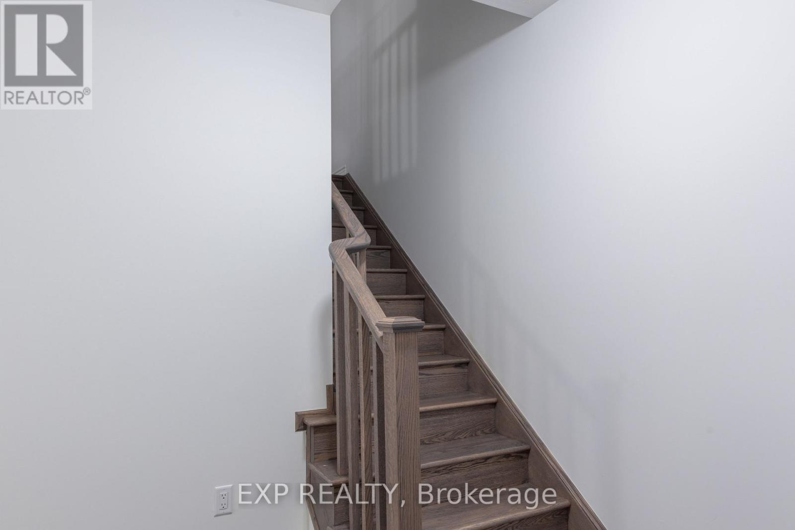 32 Elmer Moss Avenue, Caledon, Ontario  L7C 3H1 - Photo 11 - W12704294