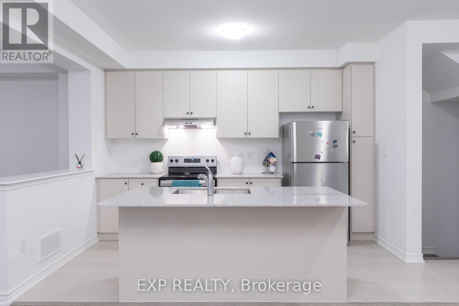 32 Elmer Moss Avenue, Caledon, Ontario  L7C 3H1 - Photo 14 - W12704294