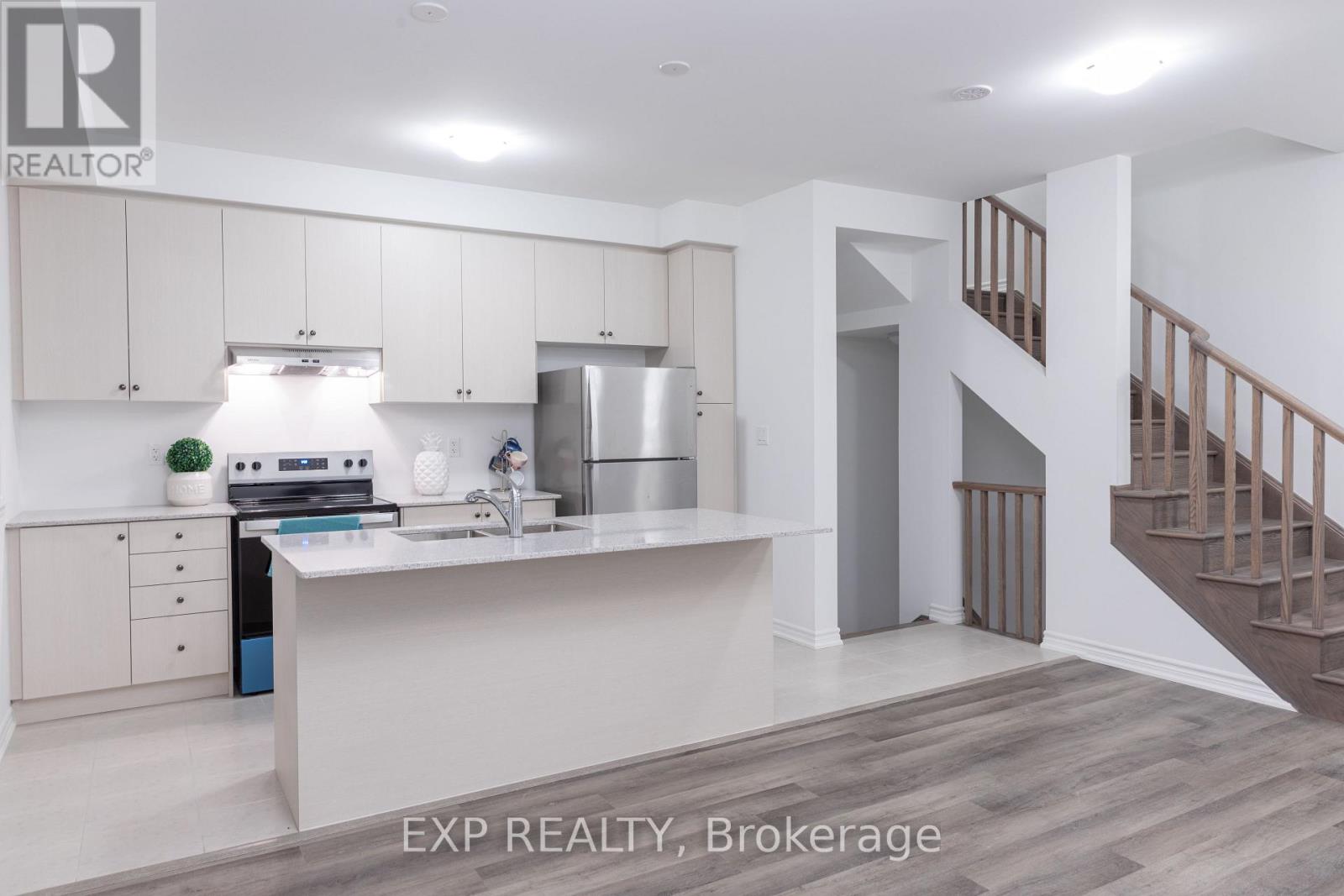 32 Elmer Moss Avenue, Caledon, Ontario  L7C 3H1 - Photo 15 - W12704294