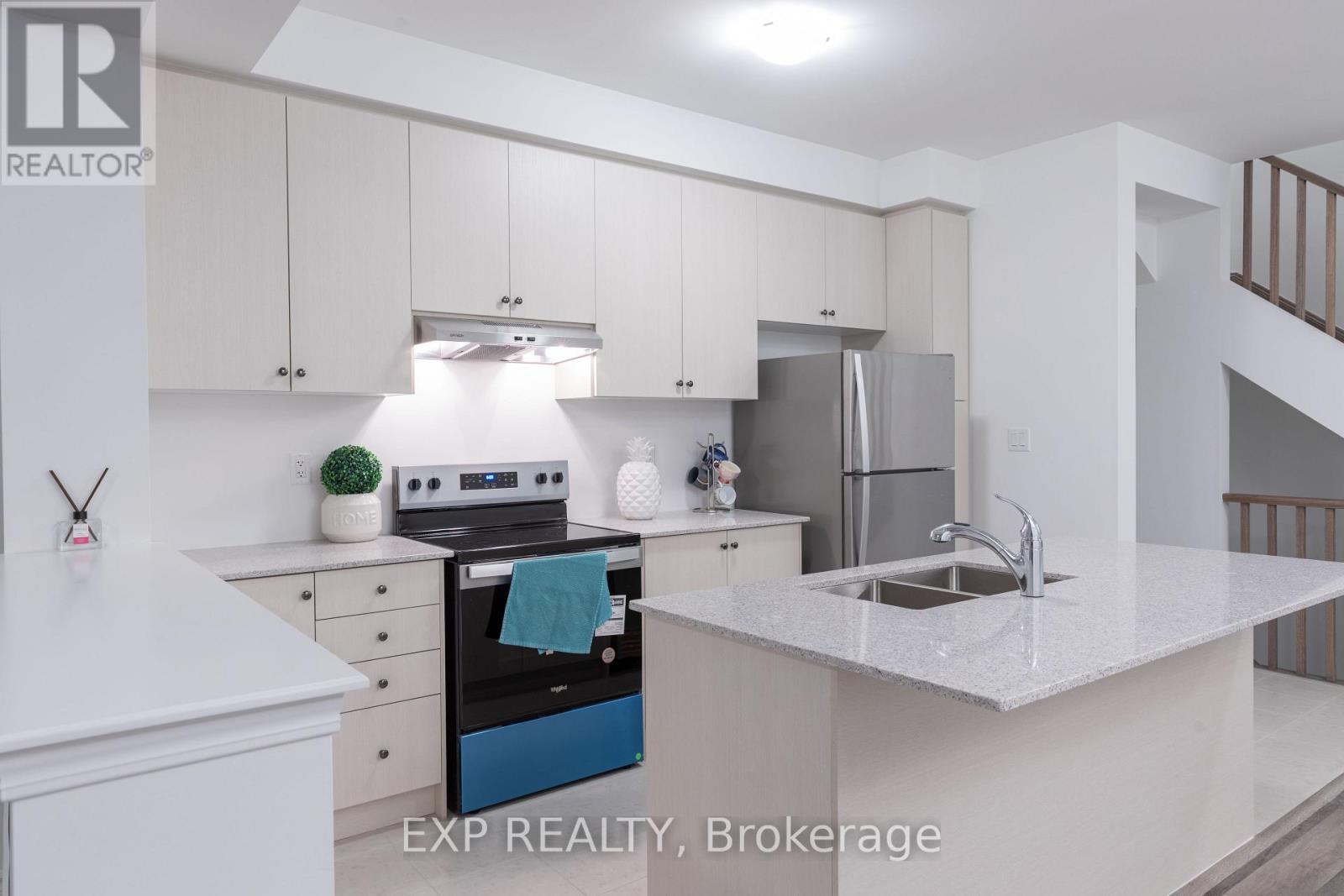 32 Elmer Moss Avenue, Caledon, Ontario  L7C 3H1 - Photo 16 - W12704294