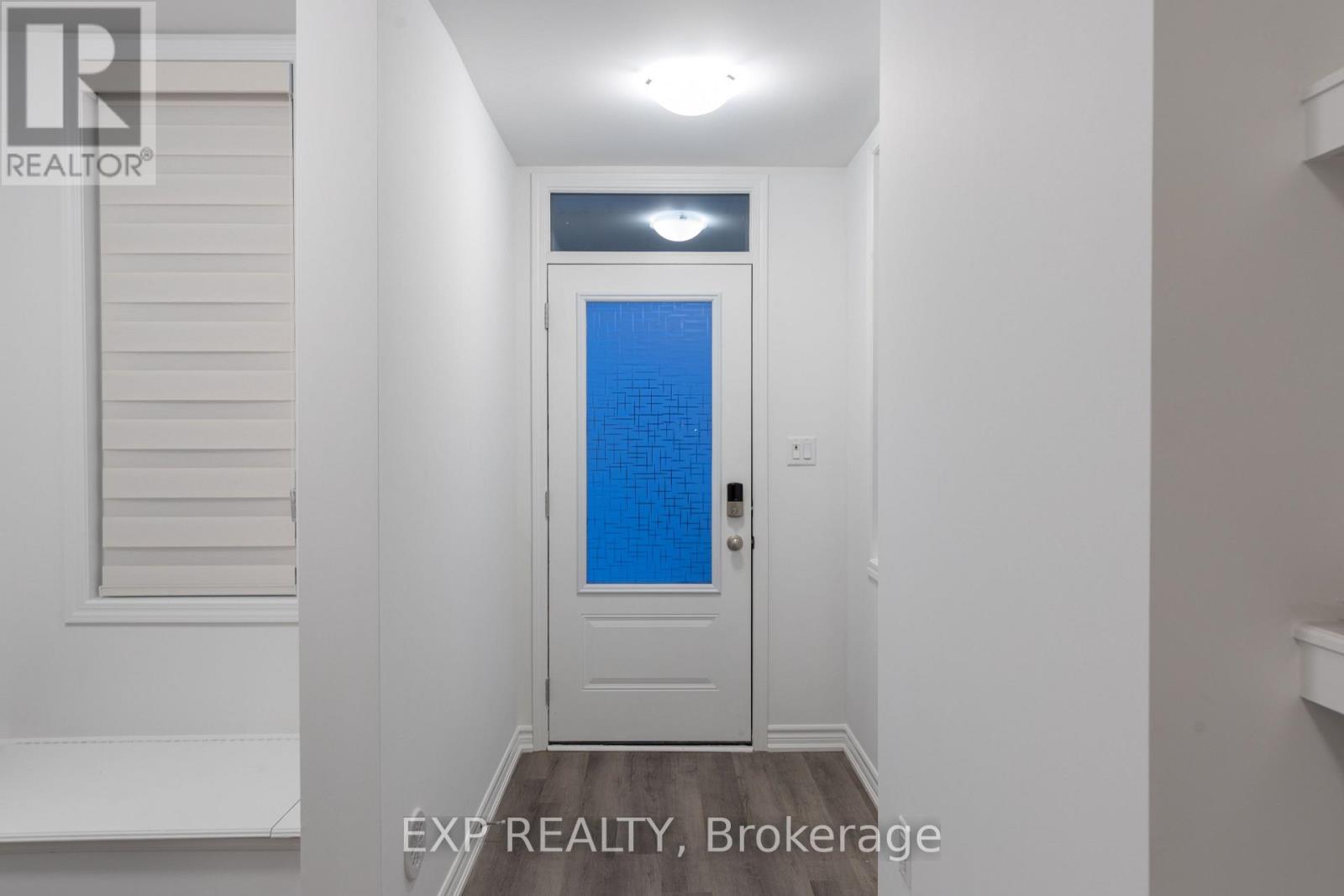 32 Elmer Moss Avenue, Caledon, Ontario  L7C 3H1 - Photo 7 - W12704294