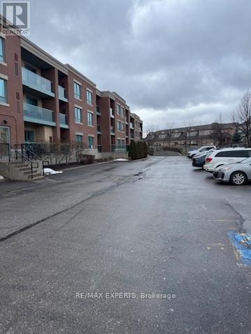 202 - 60 Via Rosedale Way, Brampton, Ontario  L6R 3X6 - Photo 13 - W12704374