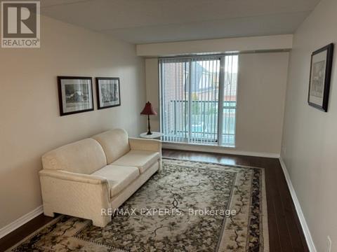 202 - 60 Via Rosedale Way, Brampton, Ontario  L6R 3X6 - Photo 7 - W12704374