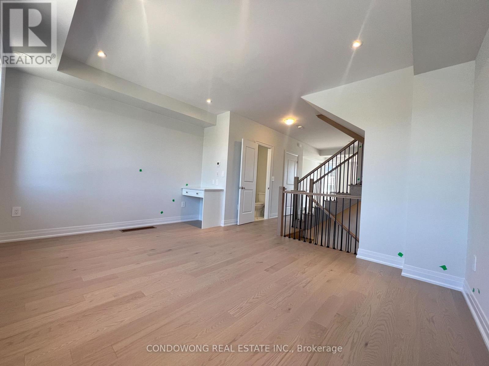 5951 Saigon Street, Mississauga, Ontario  L5V 0E9 - Photo 14 - W12704388