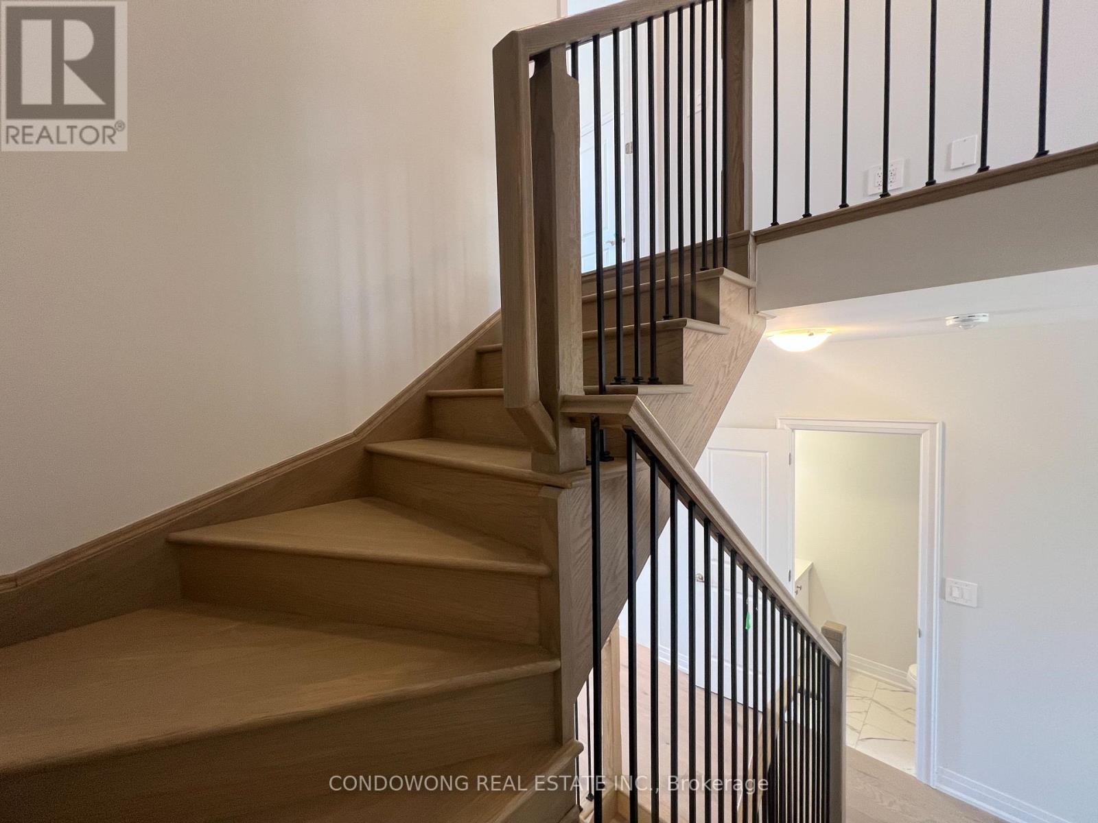 5951 Saigon Street, Mississauga, Ontario  L5V 0E9 - Photo 26 - W12704388