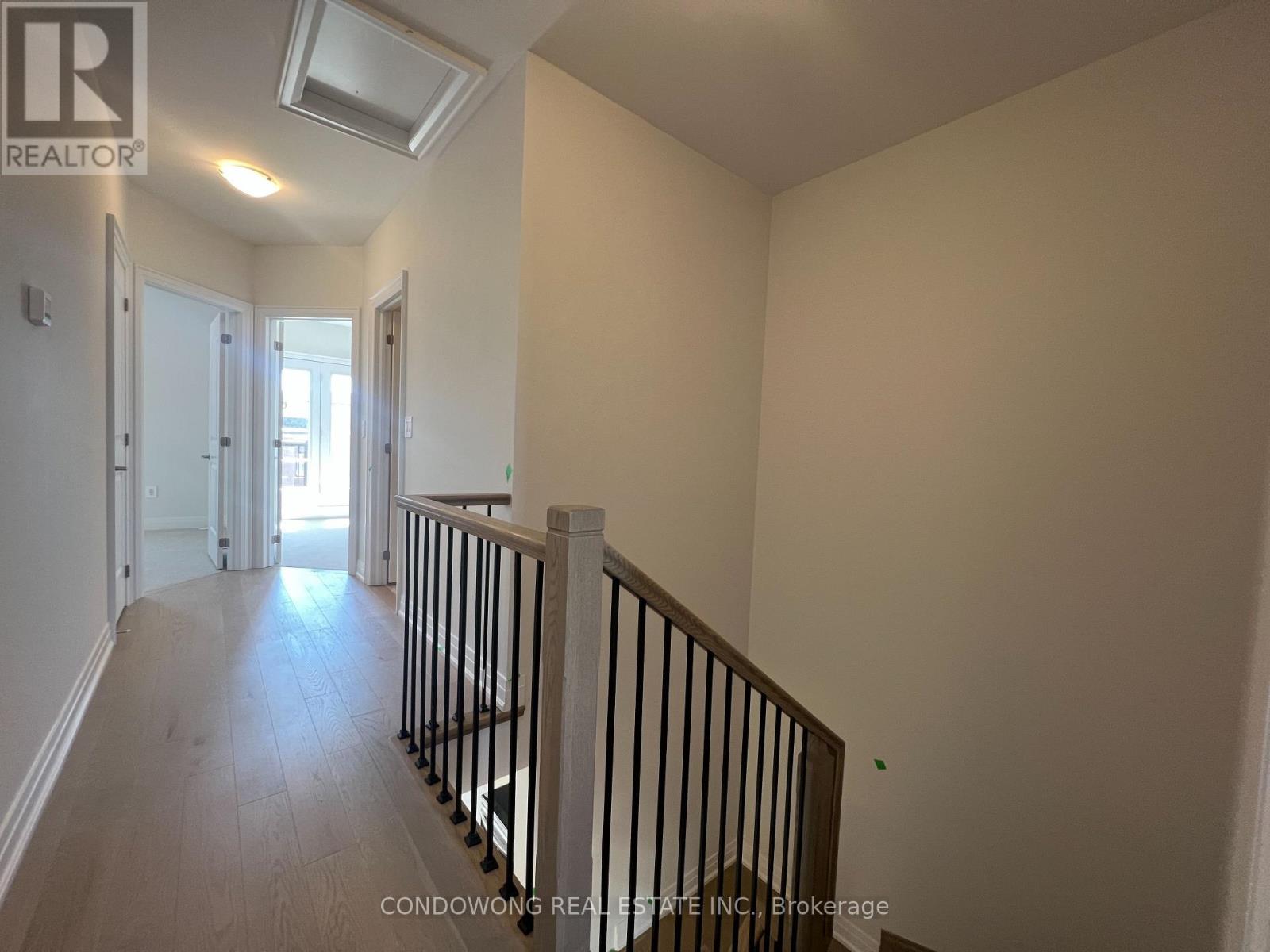 5951 Saigon Street, Mississauga, Ontario  L5V 0E9 - Photo 31 - W12704388