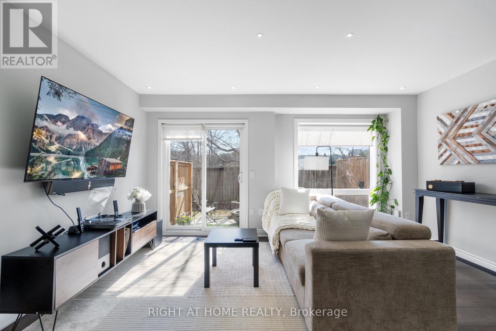 41 - 2088 LEANNE BOULEVARD, Mississauga, Ontario