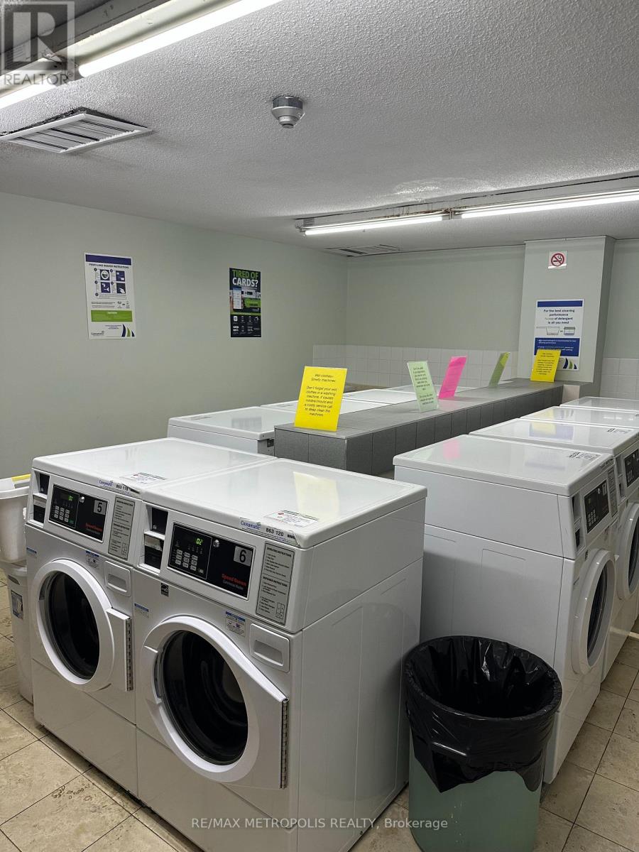 Ph03 - 2323 Confederation Parkway, Mississauga, Ontario  L5B 1R6 - Photo 18 - W12704462