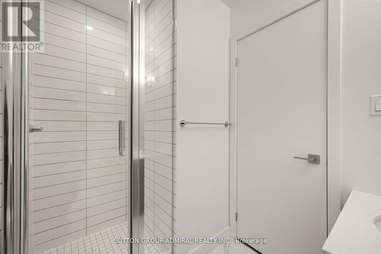 201 - 2433 Dufferin Street, Toronto, Ontario  M6E 3T3 - Photo 12 - W12704466