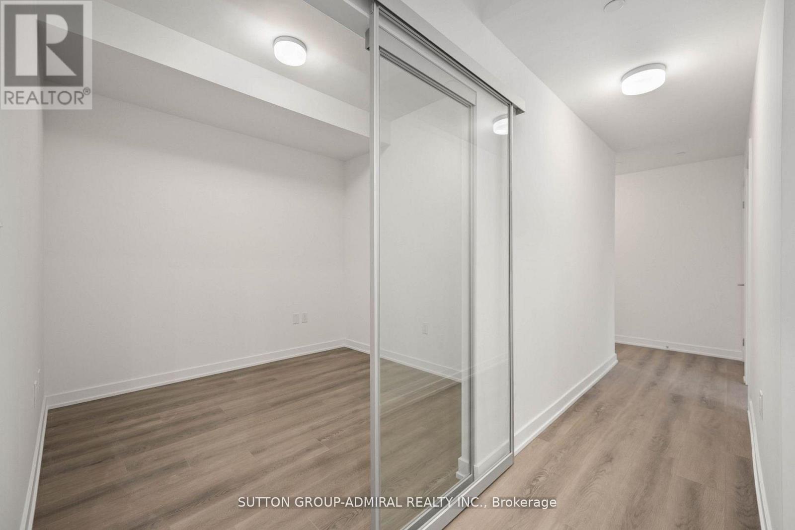 201 - 2433 Dufferin Street, Toronto, Ontario  M6E 3T3 - Photo 16 - W12704466